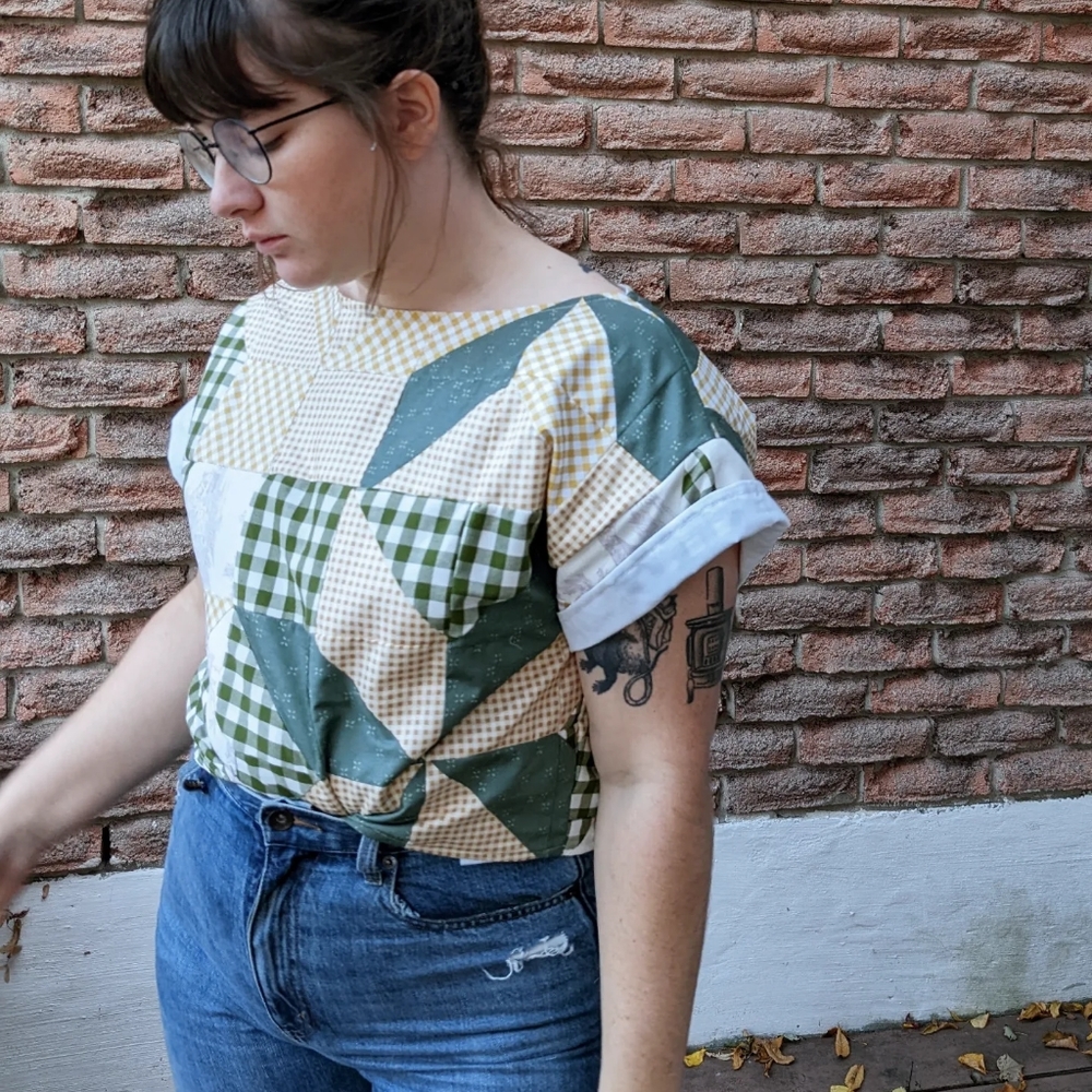 Quilted crop tee